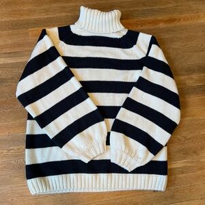 soft Brixton Sz M, black oatmeal cream striped turtleneck sweater bell sleeves
